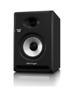 Alternative view of Behringer NEKKST K5 aktivni monitor